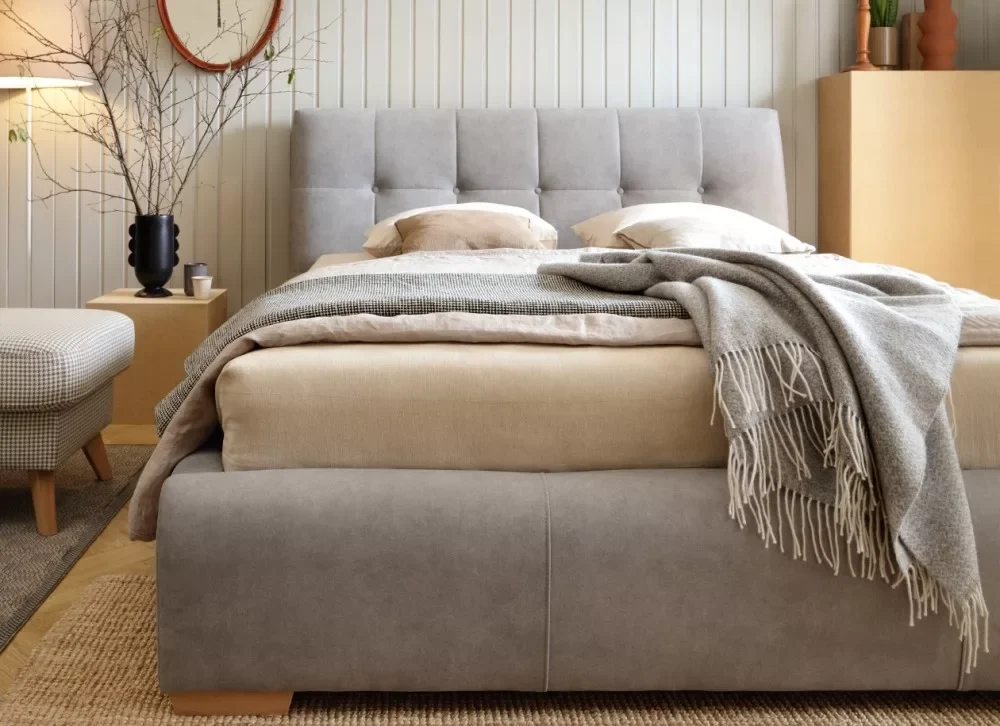 Aston kárpitozott ágy - 106 cm magas fejvéggel - 80 X 200 fekvőfelület – lakberendezési illusztráció
